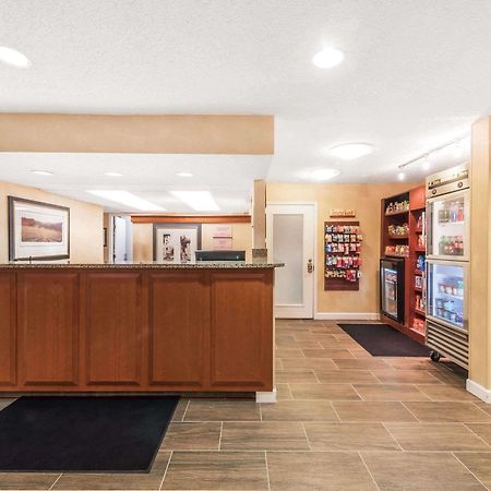 Hawthorn Suites Fort Worth University エクステリア 写真