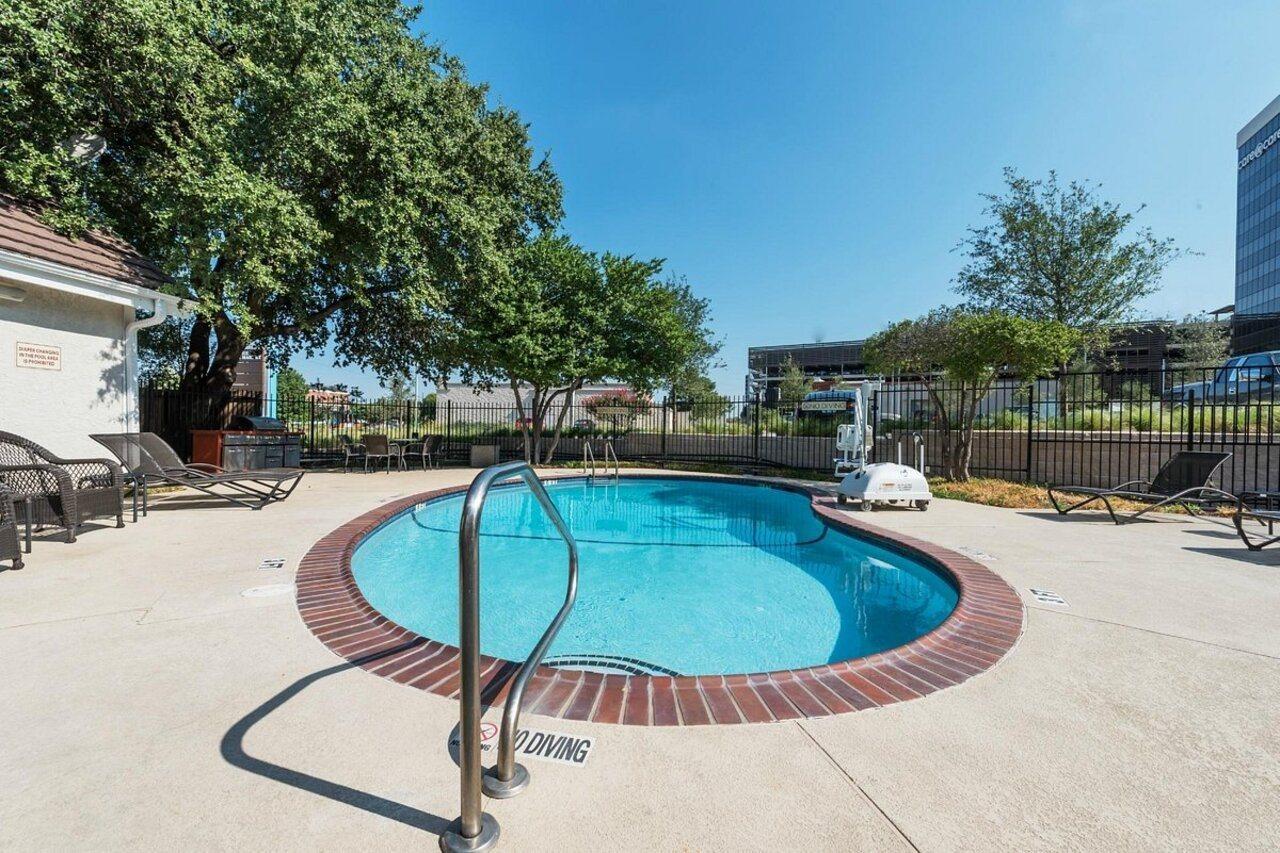Hawthorn Suites Fort Worth University エクステリア 写真