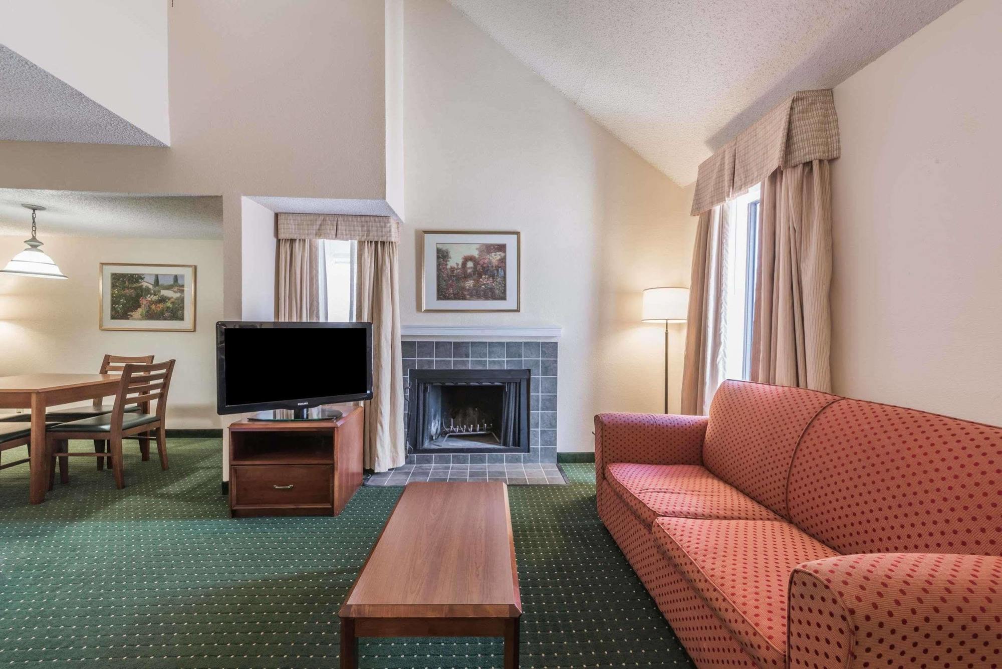 Hawthorn Suites Fort Worth University エクステリア 写真
